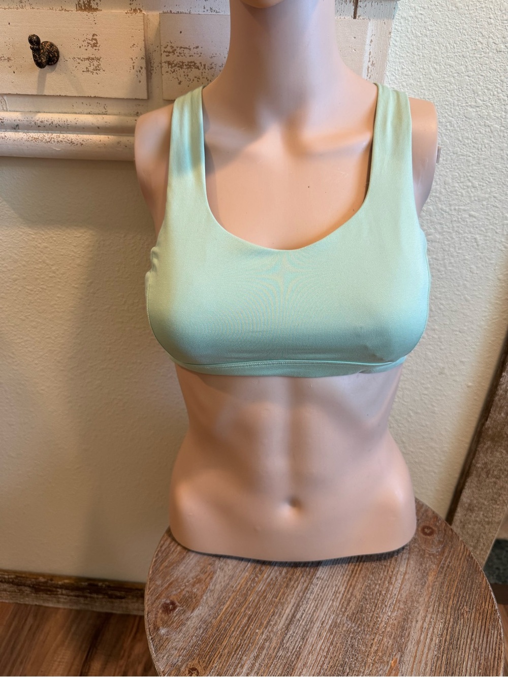 Lululemon Energy High Neck Longline Sports Bra Mint Green Size 4